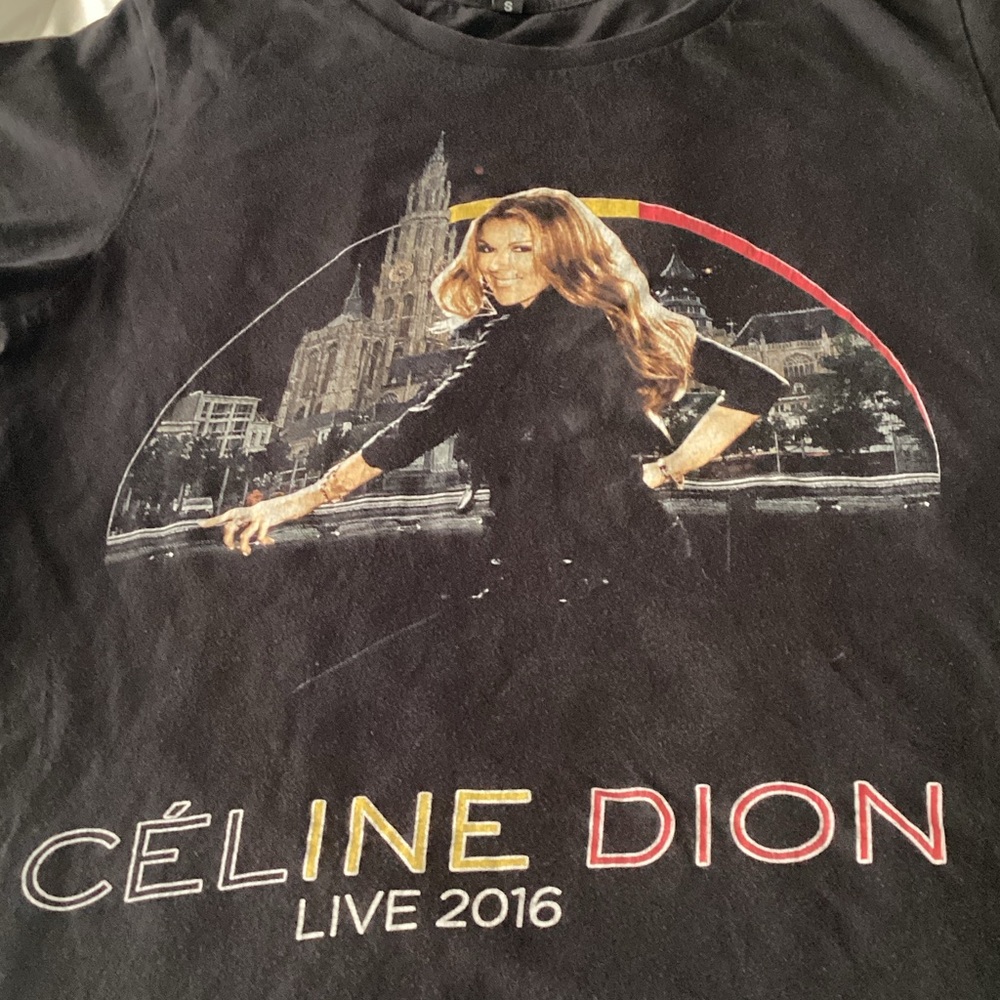 Black Graphic Short-Sleeve Women’s Tee - Live 2016 Concert Style